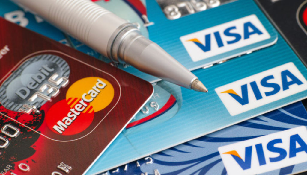 Debtit-VS-Credit-Cards--1024x585